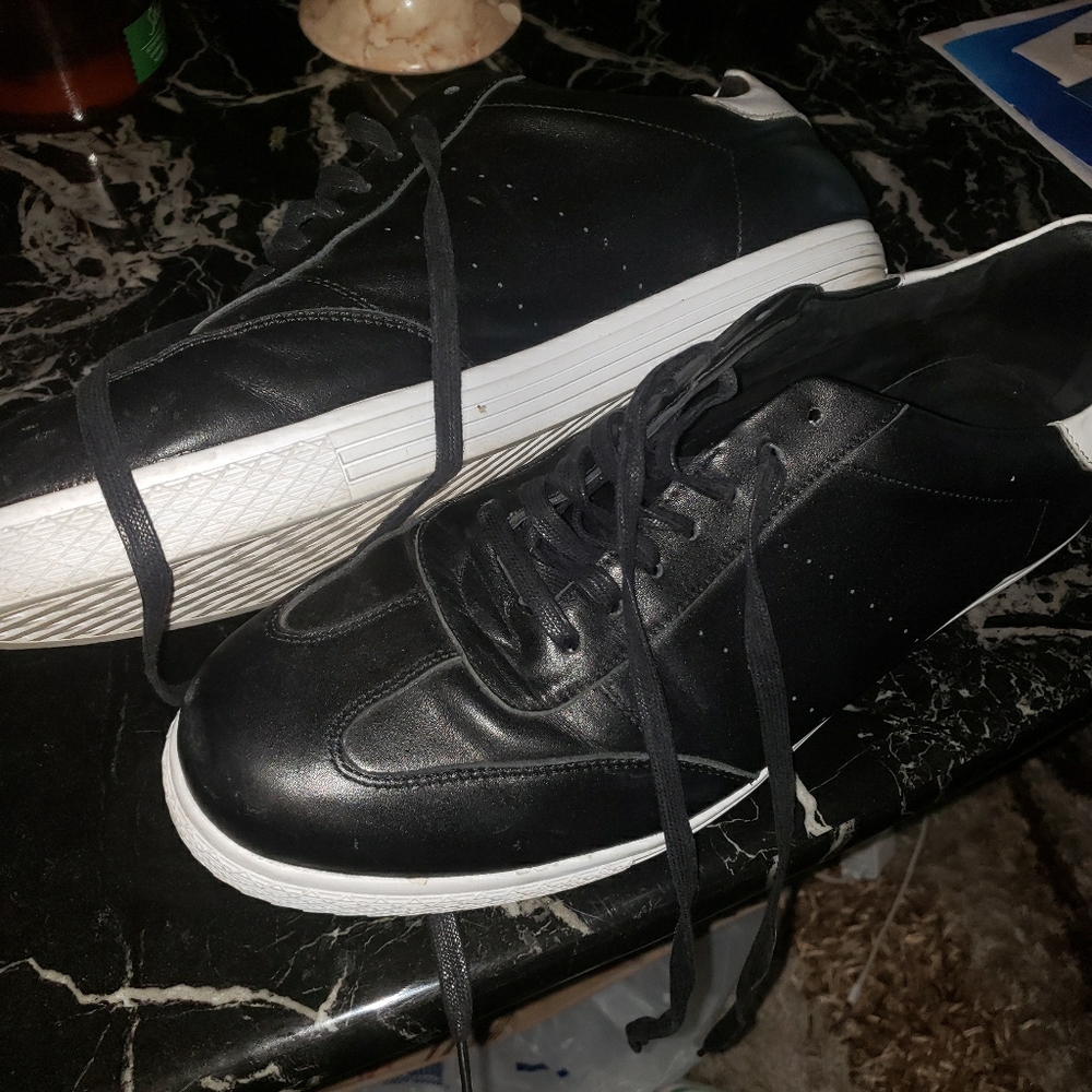 A pair of french connection